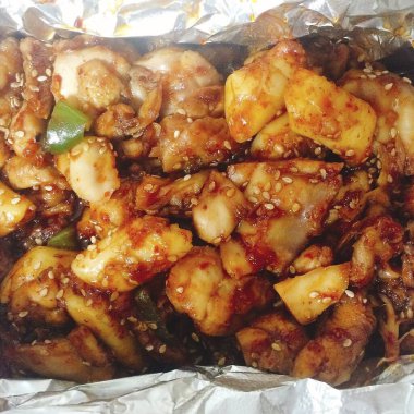 Lezzetli Asya yemeklerinin yakın görüntüsü