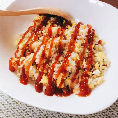 Yumurtalı pilav, Japon yemeği.