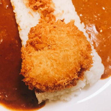 Lezzetli Asya yemeklerinin yakın görüntüsü