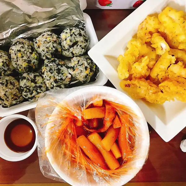 Yemek ve mutfak manzarasını kapatın.