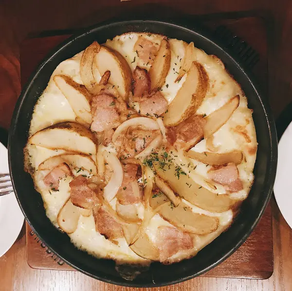 Lezzetli Asya yemeklerinin yakın görüntüsü