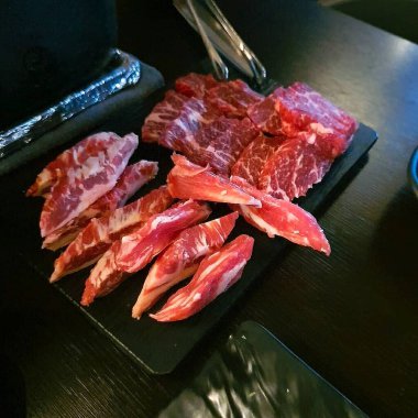 Lezzetli Asya yemeklerinin yakın görüntüsü