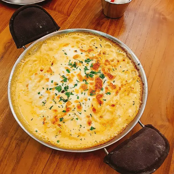 Lezzetli Asya yemeklerinin yakın görüntüsü