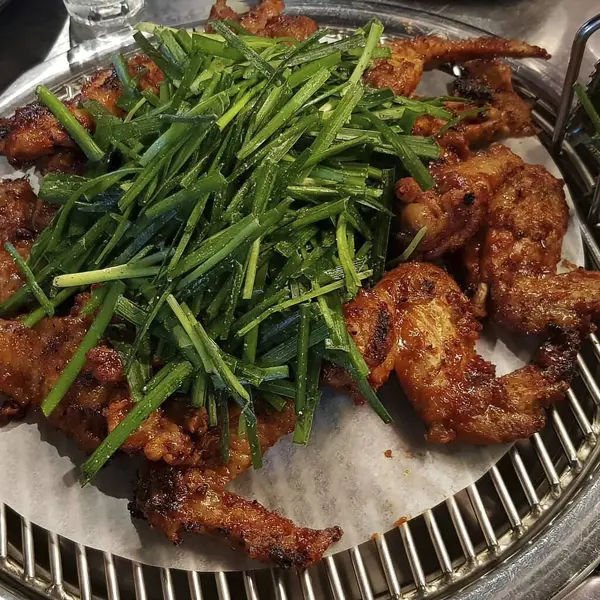 Lezzetli Asya yemeklerinin yakın görüntüsü