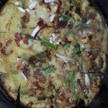 Domuz pastırmalı yumurta ve sebze.