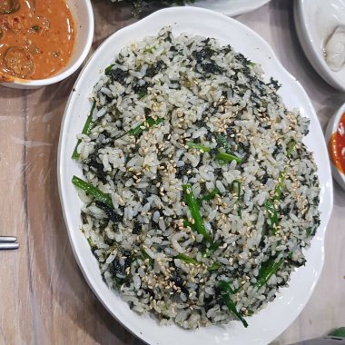 Lezzetli Asya yemeklerinin yakın görüntüsü