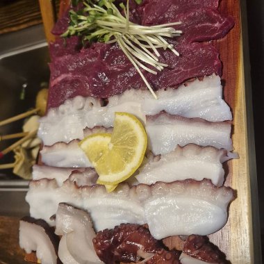 Baharatlı ve otlu taze balık