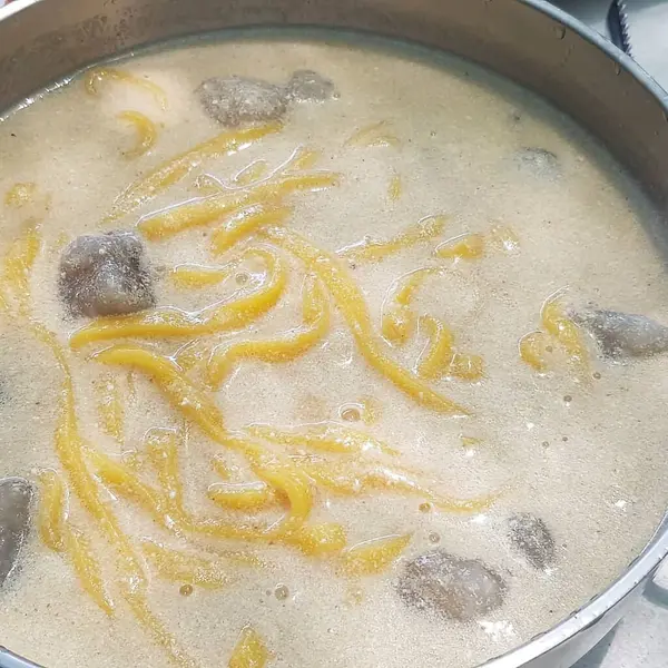 Lezzetli Asya yemeklerinin yakın görüntüsü