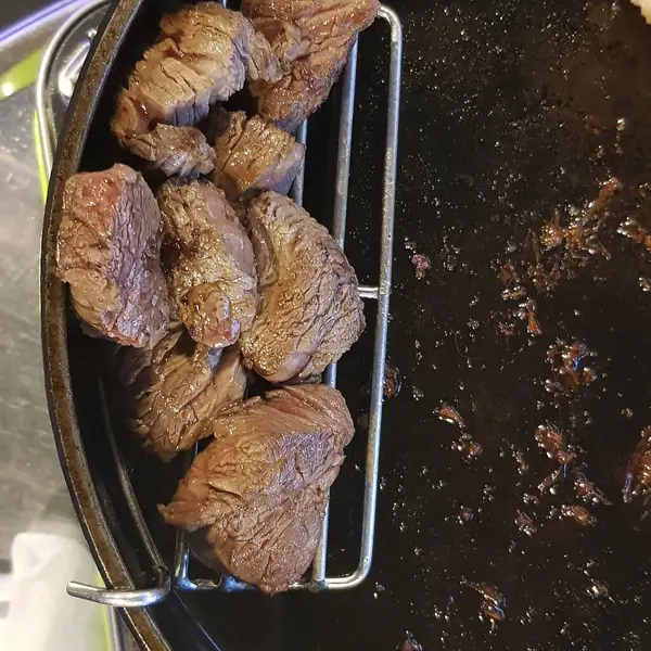 Lezzetli Asya yemeklerinin yakın görüntüsü