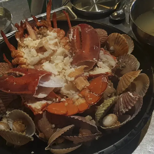 Lezzetli Asya yemeklerinin yakın görüntüsü