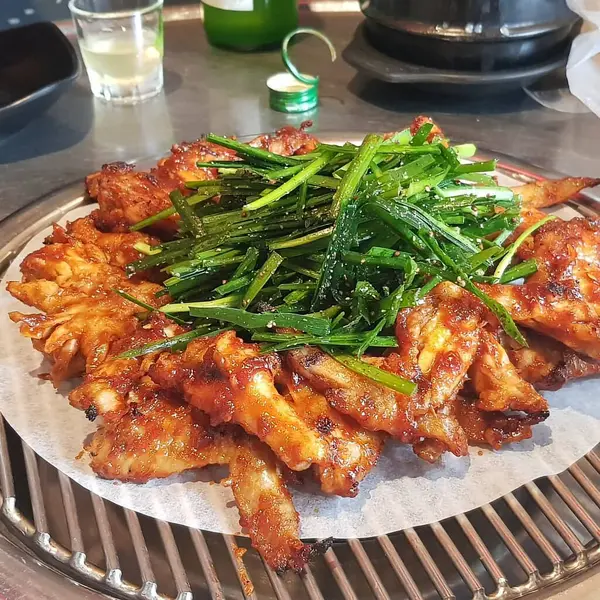 Lezzetli Asya yemeklerinin yakın görüntüsü