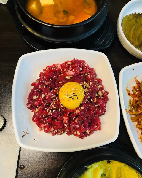 Lezzetli yiyeceklere yakın.