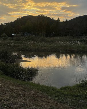 Yuen 'de günbatımı. Uzun 22.02.04.7