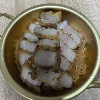 Kızarmış domuz eti fotoğrafı.