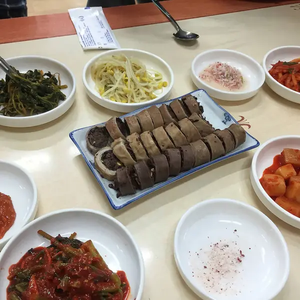 Geleneksel Türk yemeği ve lezzetli konsept