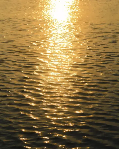 Denizde güzel gün batımı