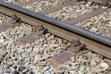 Demiryolu demiryolu üzerinde..