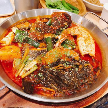 Lezzetli Asya yemeklerinin yakın görüntüsü