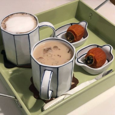 Lezzetli bir yiyeceğe yakın.