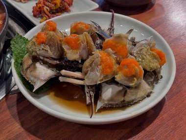 Lezzetli Asya yemeklerinin yakın görüntüsü