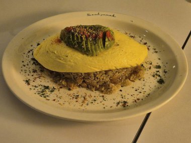 Türk yemeği, nefe, kunte, kadayif, Türkçe, Türkçe: baklava, aykursi. Geleneksel Türkçe tatlı