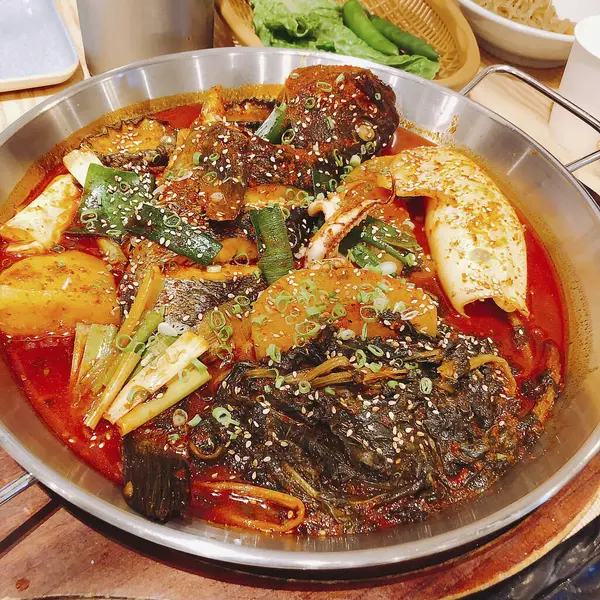 Lezzetli Asya yemeklerinin yakın görüntüsü