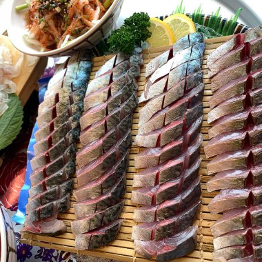 Pazarda taze deniz ürünleri