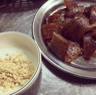 Lezzetli Asya yemeklerinin yakın görüntüsü