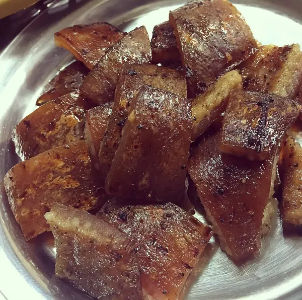 Lezzetli bir yiyeceğe yakın.