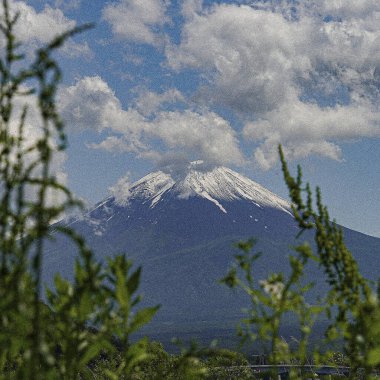 Fuji Dağı manzarası ve Japonya 'daki bulutlar