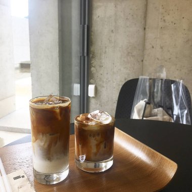 ahşap zemin buzlu kahve