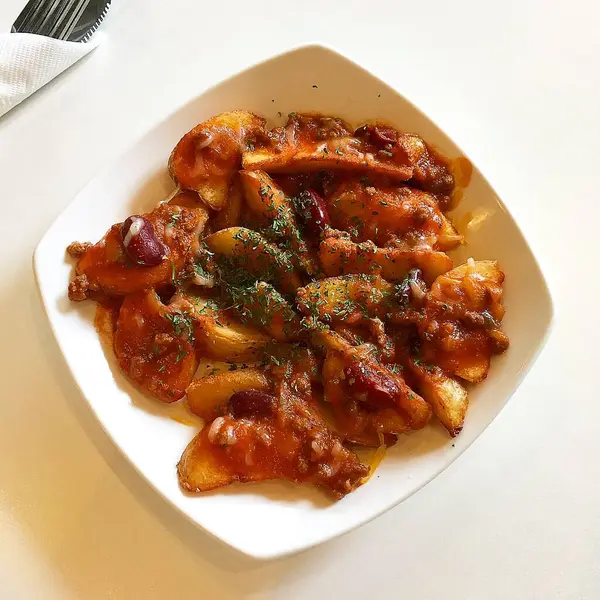 Sebzeli kızarmış tavuk.