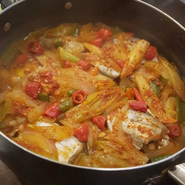 Lezzetli Asya yemeklerinin yakın görüntüsü