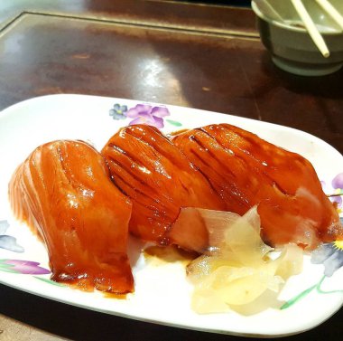 Lezzetli Asya yemeklerinin yakın görüntüsü