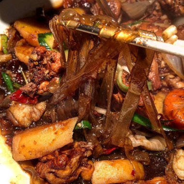 Lezzetli Asya yemeklerinin yakın görüntüsü