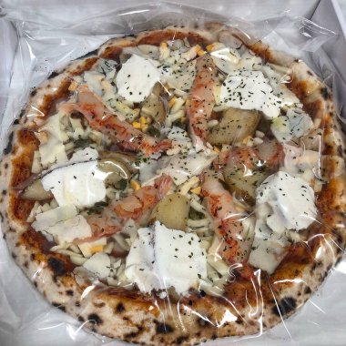 Tavuk ve peynir pizza