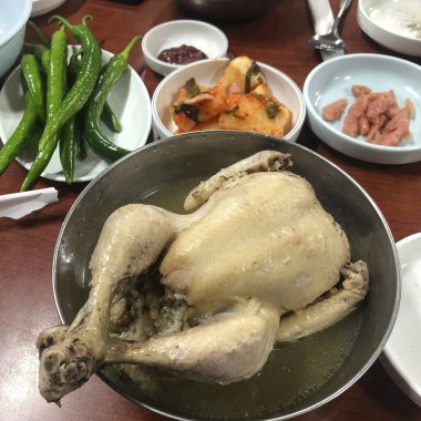 Lezzetli Asya yemeklerinin yakın görüntüsü