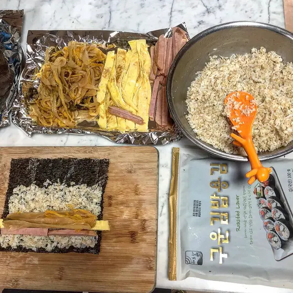 Lezzetli yiyeceklere yakın.