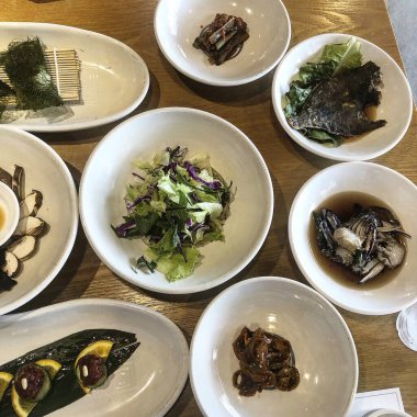 Lezzetli Asya yemeklerinin yakın görüntüsü