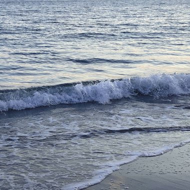 Dalgalı güzel bir deniz manzarası, doğa arkaplanı. doğa arkaplanı