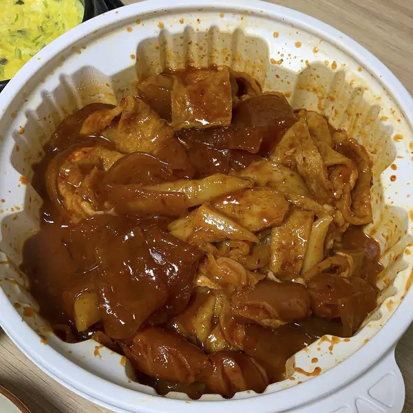 Lezzetli Asya yemeklerinin yakın görüntüsü