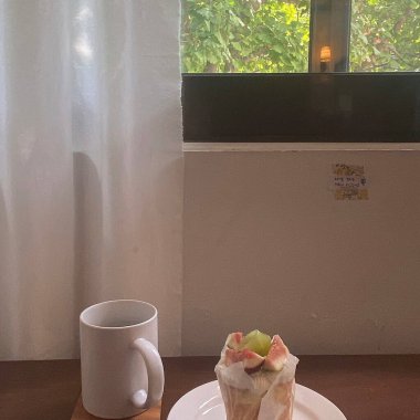 Modern bir otelin içinde.