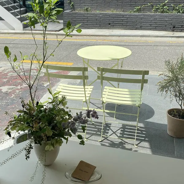 masa ve sandalyeler Restoran