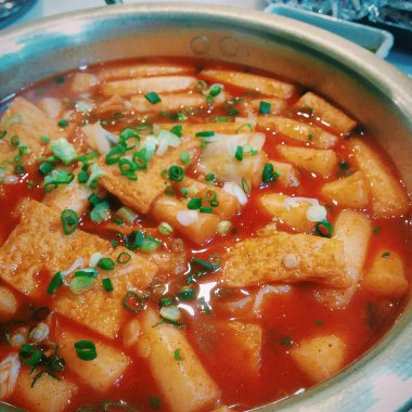 Lezzetli Asya yemeklerinin yakın görüntüsü