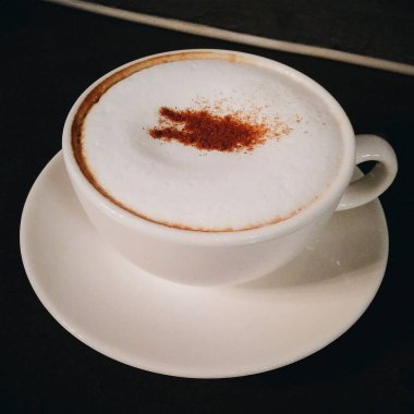 Sütlü sıcak kahve