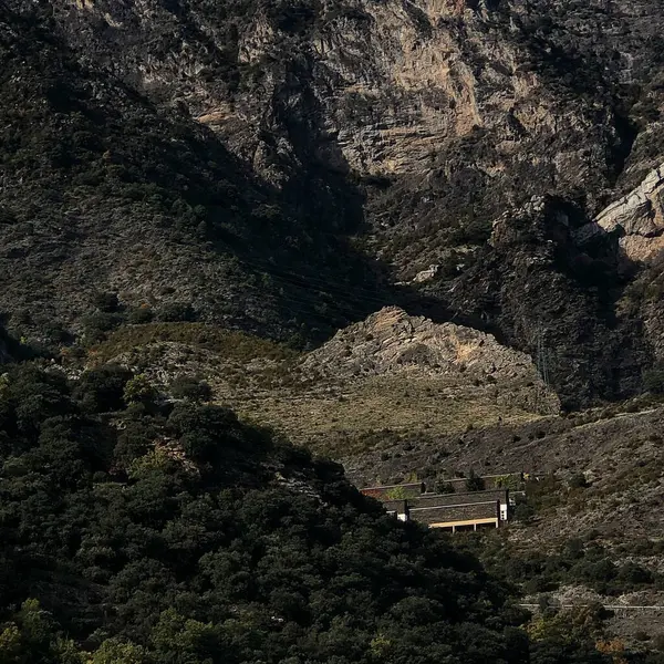 Dağ büyük Thach doğal park