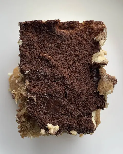 Çikolatalı ve tarçınlı çikolatalı kek