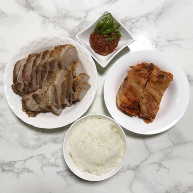 Kızarmış balığın mutfak fotoğrafı.