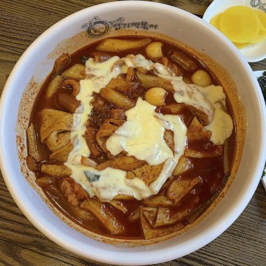 Lezzetli Asya yemeklerinin yakın görüntüsü