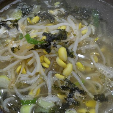 Balık çorbalı erişte.